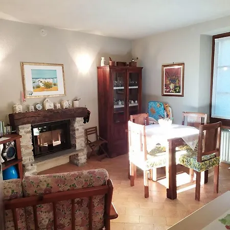 Casa Nannina Сasa de vacaciones Cerro (Laveno-Mombello)